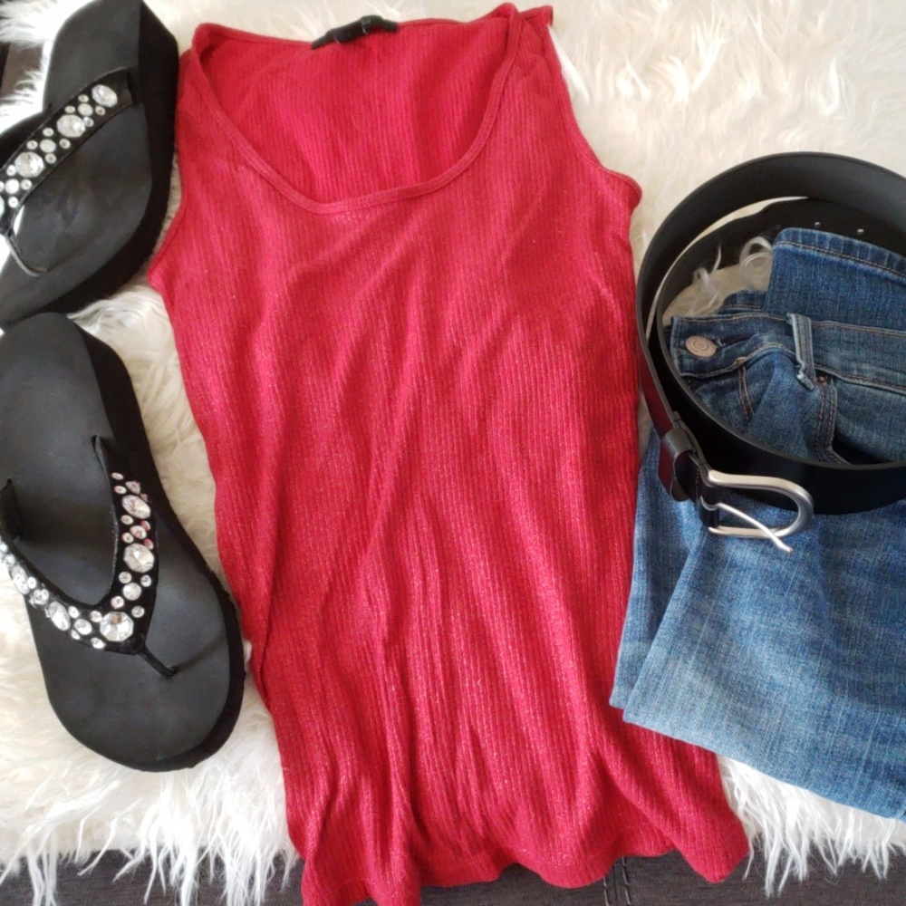 🤩Shimmery Tank Top🤩